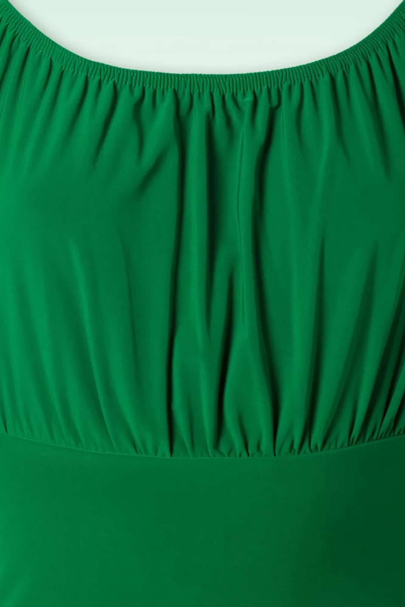 belinda_offshoulder_top_in_groen_2.webp Outlet Vintage Chic for Topvintage Belinda Off-Shoulder Top In Groen