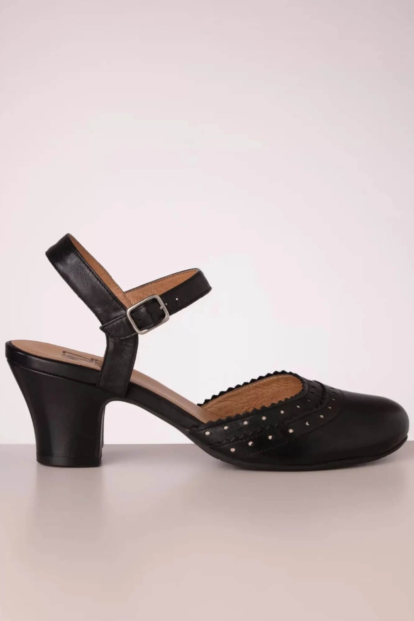fredi_sandalen_in_zwart_0.webp Discount Miz Mooz Fredi Sandalen In Zwart