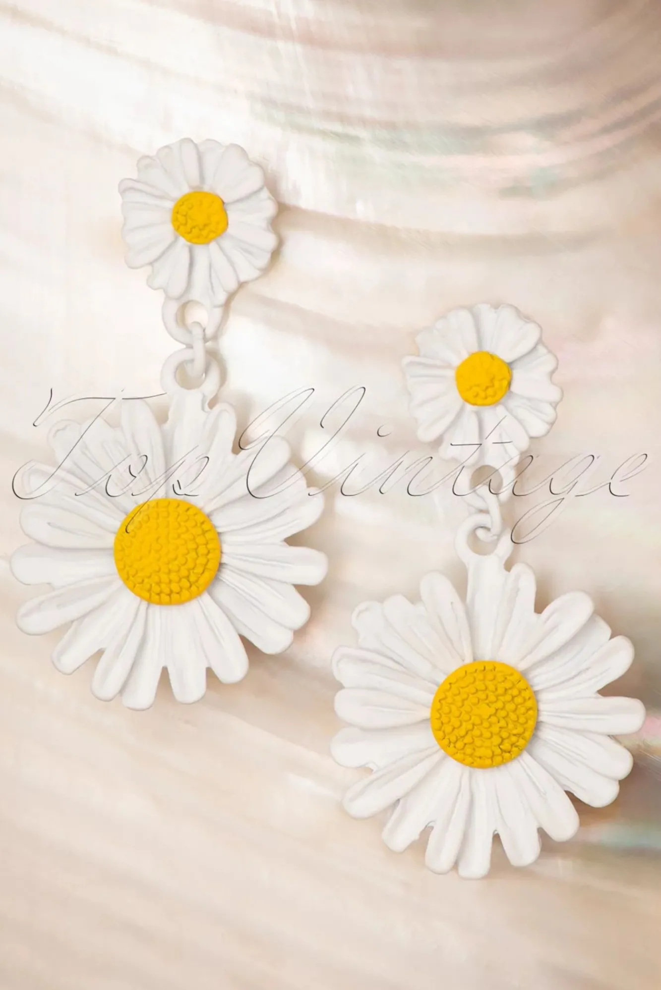 friendly_wildflower_oorbellen_in_wit_2.webp New Topvintage Boutique Collection Friendly Wildflower Oorbellen In Wit