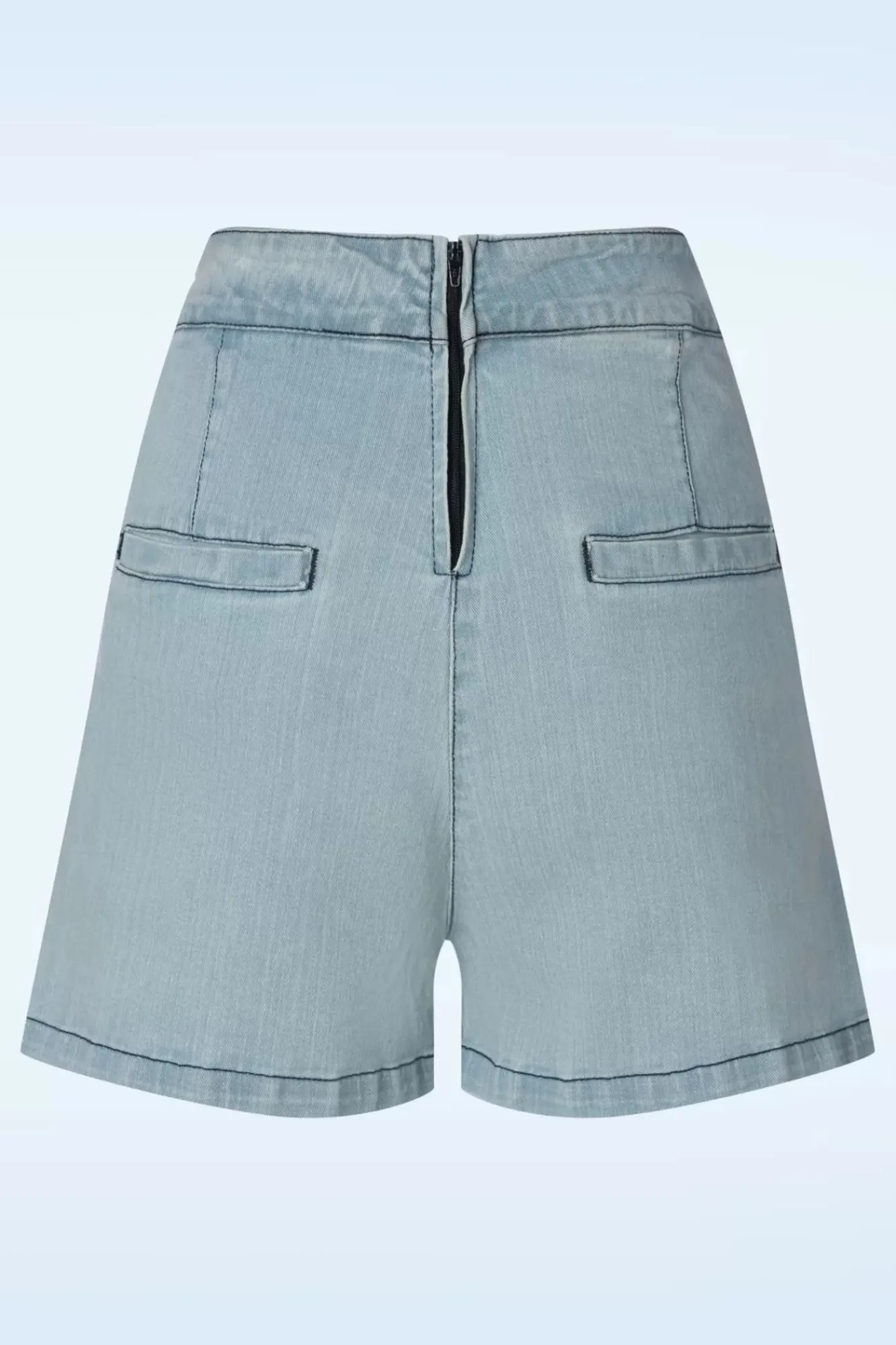 marlyn_shorts_in_lichtblauw_1.webp Hot Queen Kerosin Marlyn Shorts In Lichtblauw